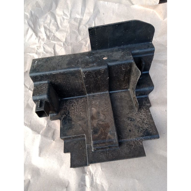 Cover tutup aki accu tutup bagasi honda Supra fit x supra fit box Supra fit new ori