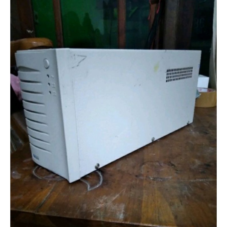 Ups Ica type Ce600 Ups 600VA Putih