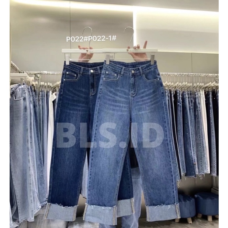 UP Premium Jeans Bangkok