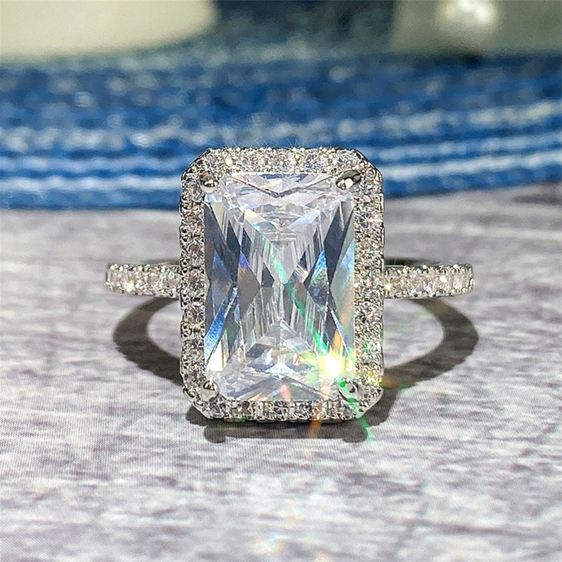 Cincin Kristal Cubic Zircon Bentuk Persegi Panjang Untuk Wanita