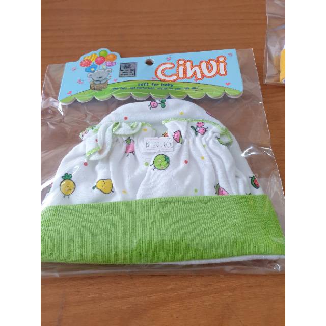 SARUNG TANGAN KAKI + TOPI BAY CIHUI MOTIF BUAH