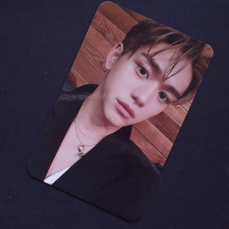 LUCAS Official photocard WAYV TOTM ( Take Over the Moon )