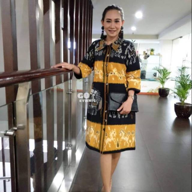 Dres tenun motif sumba original