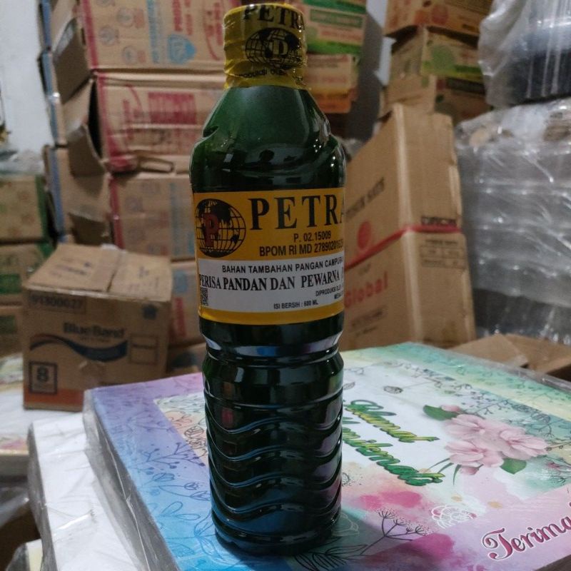 

Pasta Pandan merk Petra kemasan botol 600ml