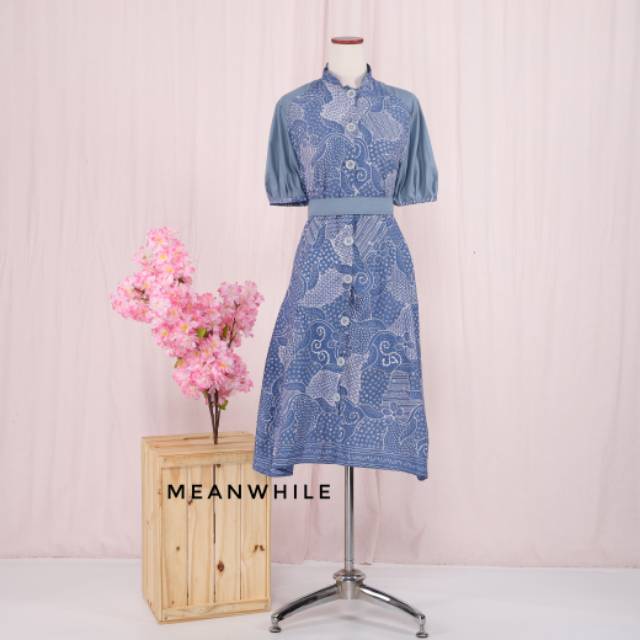 Kania dress batik tulis - blooming blue