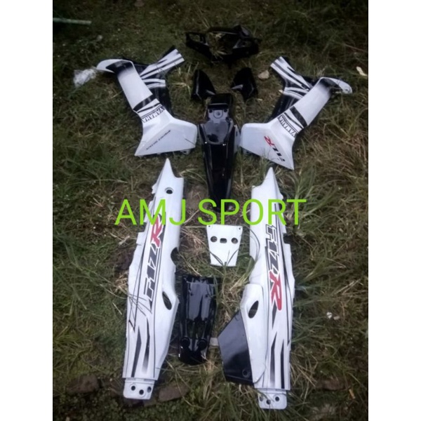 body full set halus fiz r warna hitam putih