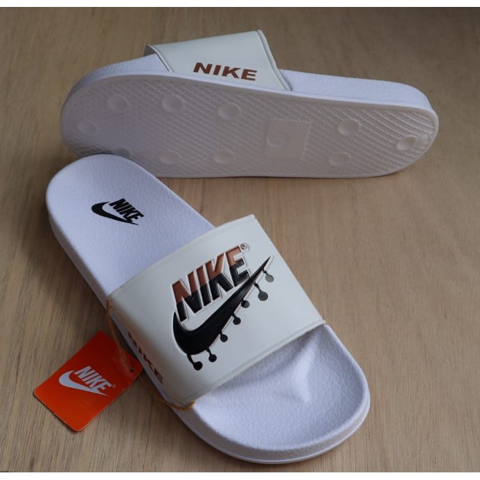 sandal nike_ pria casual formal santau hangout - sandal pria flat slide - sandal bennasi pria hanmad