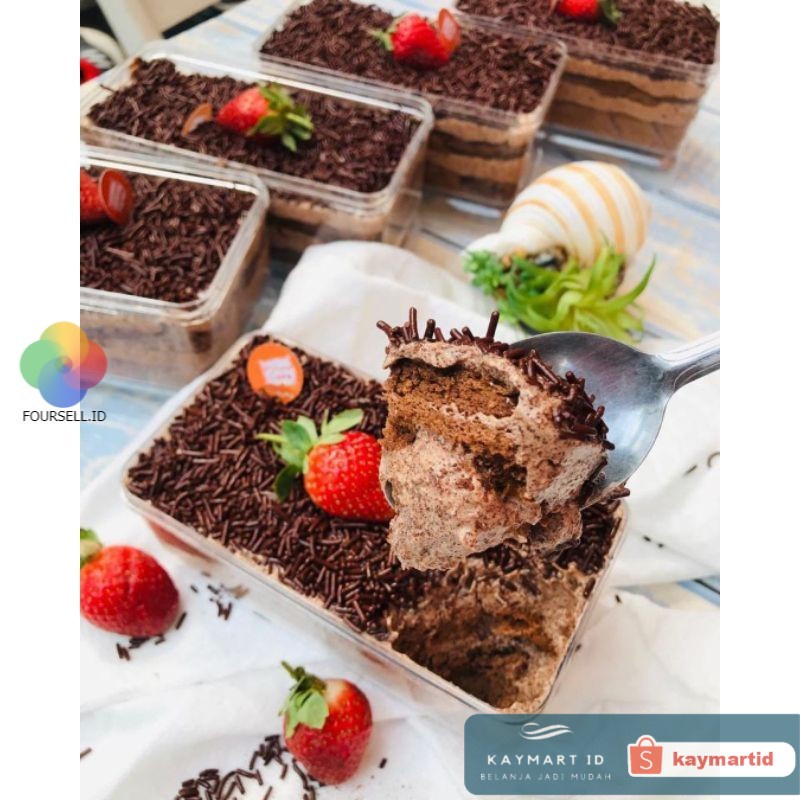 

Pillow Cake - Blackforest Cake Dessert Box By Pillowcake Oleh Oleh Bandung