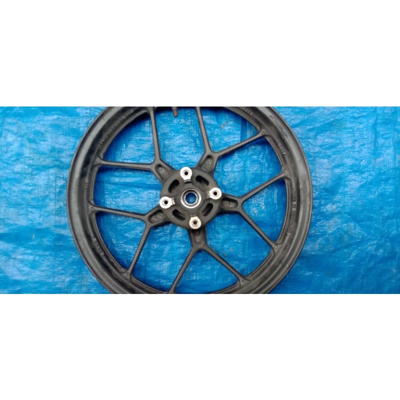 velg depan Vario 125,150 original