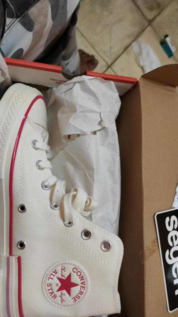 white converse 2.5