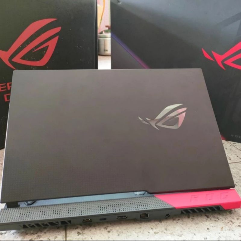 LAPTOP Asus ROG G513QE R7R5B6T R7R5B6G Ryzen7 5800H/16GB/256GB/RTX3050