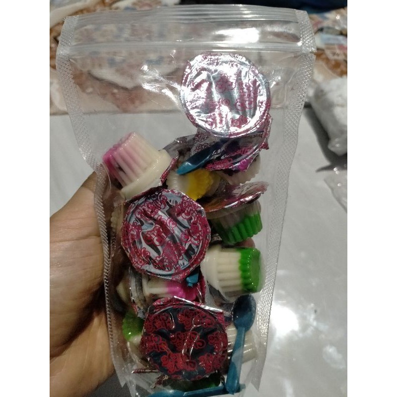 

coklat cup pelangi tahun 90an