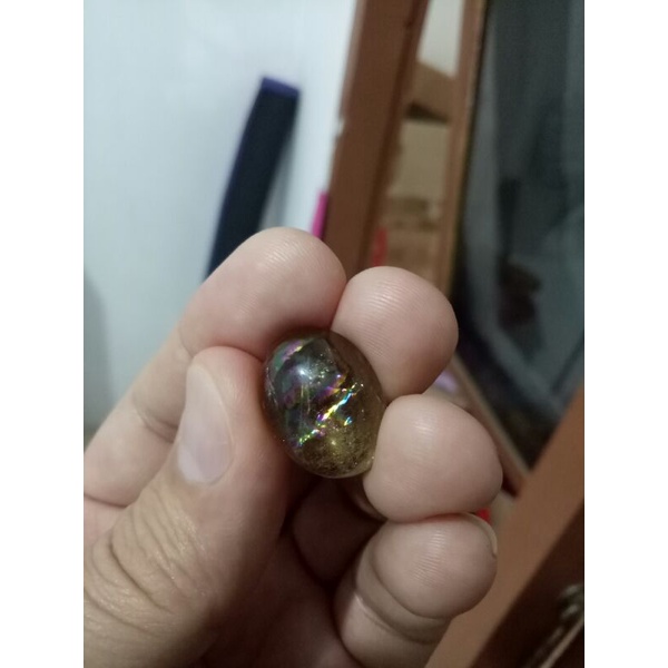 batu natural kecubung pelangi unik