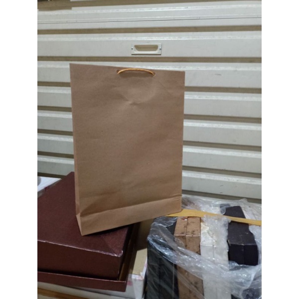 

Paper bag polio harga satu lusin isi 12pcs/terlaris dan murah