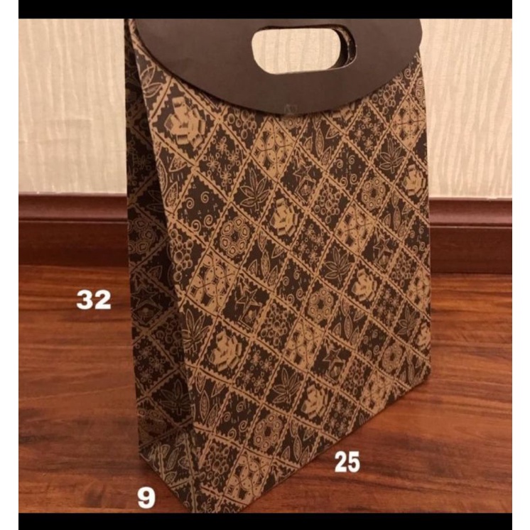 

paper bag pound tutup L motif / tas kertas goodie bag shopping