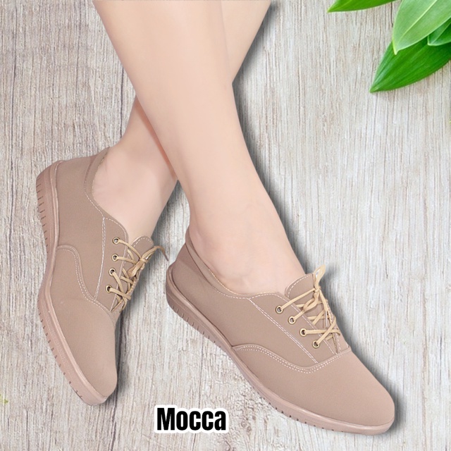 Milicca Sepatu Flat Shoes Sneakers Kekinian Kasual Dewasa Wanita Terbaru Erma