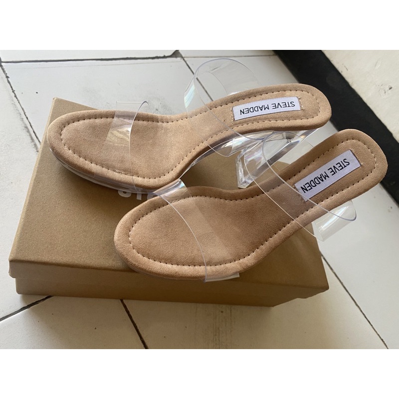 Sandal heels kaca