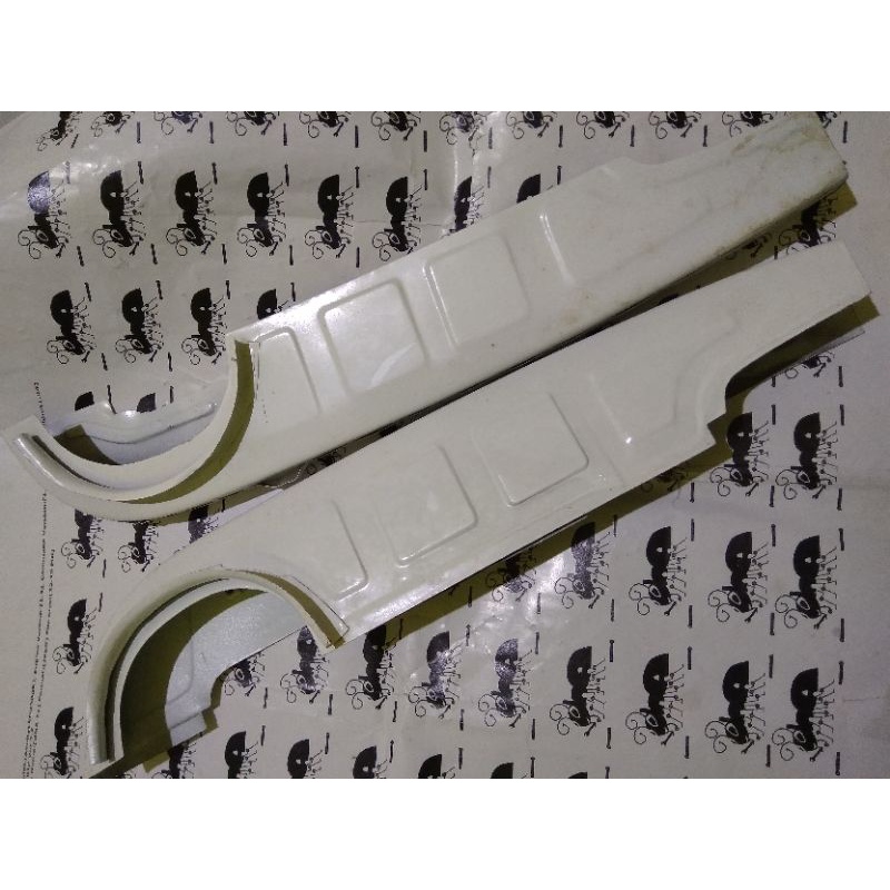 tutup rantai Yamaha v75 v80 nos