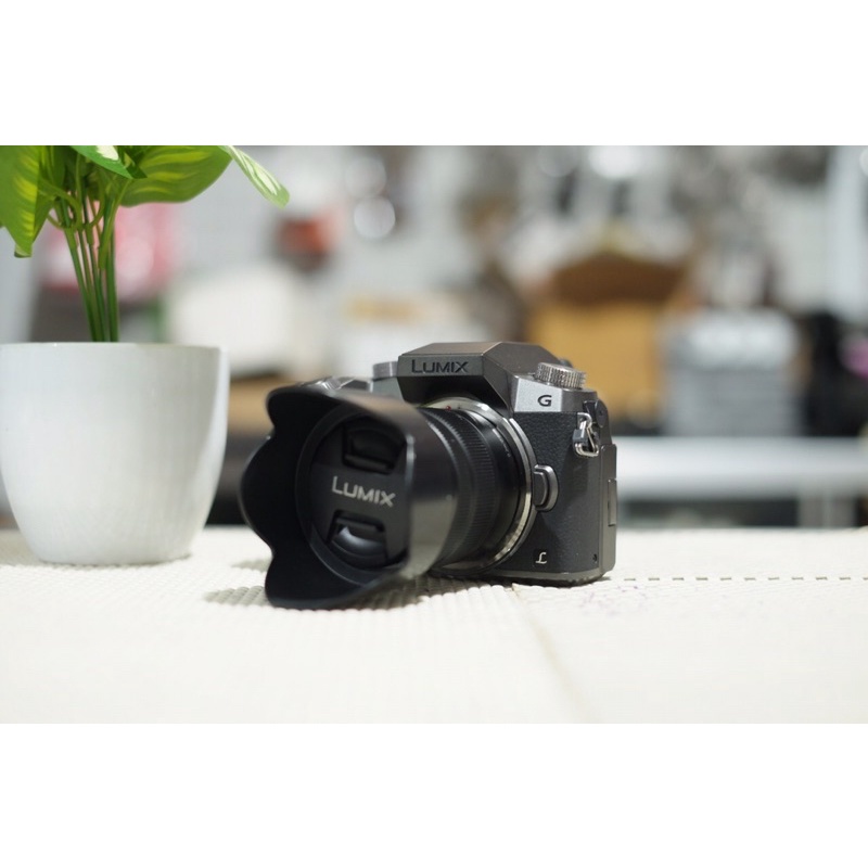 Mirrorless Lumix G7 Lensa 14-42mm unit istimewa