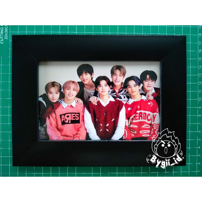 NCT FAMILY PHOTO FRAME NCT DREAM