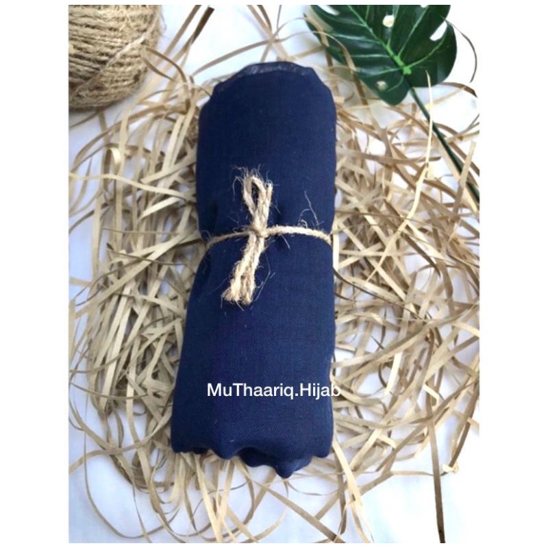 JILBAB PARIS PREMIUM ORIGINAL|| Hijab Segiempat Basic Jahit Tepi|| Kerudung Paris Premium Square Basic-Navy