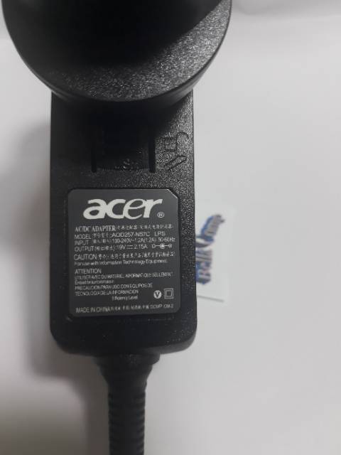 Adaptor Charger Notebook Acer Aspire One 532 D255 D260 D270 Happy D522 722 725 756 V5-132 V5-132P V5-131 19v 2.15A Original