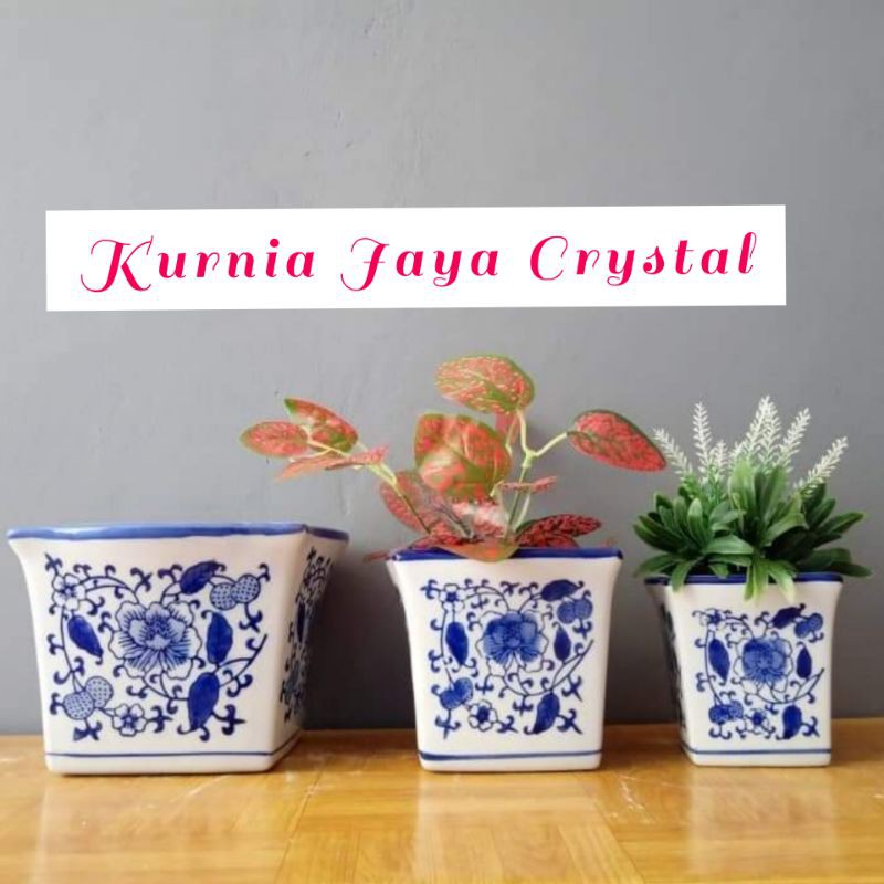 Pot Keramik Biru Putih Segi Empat / Pot Kotak Keramik Biru Putih