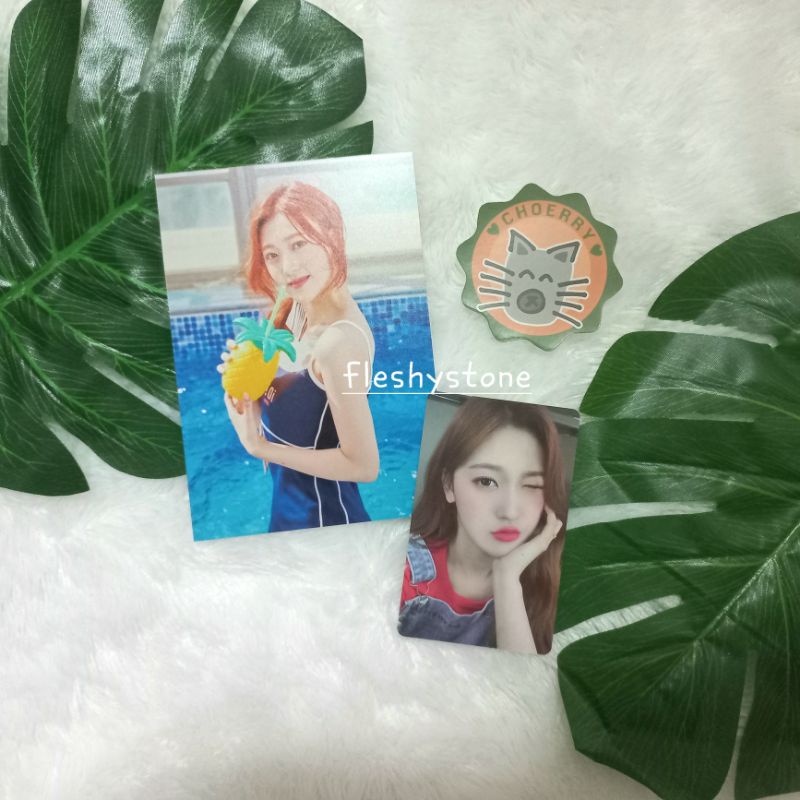 LOONA Sumpac Summer Package Photocard + Postcard + Sticker Set Olivia Hye ; Choerry ; Chuu