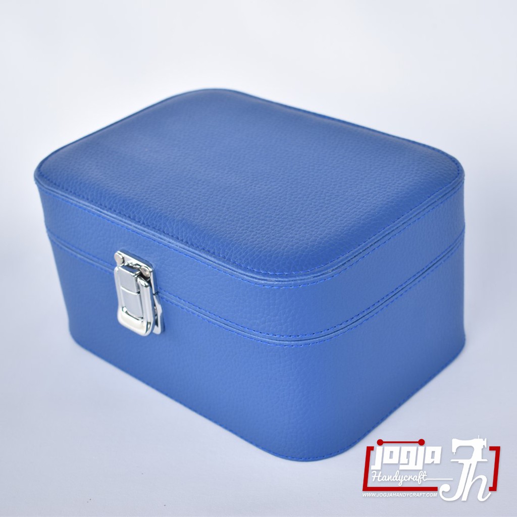 Jewellery Box With Traveller Case / Kotak Tempat Perhiasan dan Accesories Benheur