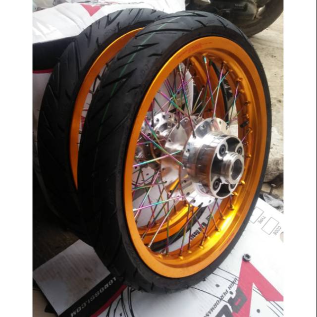 Velg Mega pro,gl pro ring v Rossi uk 1.60/1.85x17 WM gold plus ban