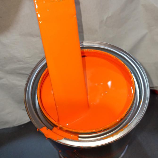 

cet /cat motor mobil light orange / mirip stabilo kemasan ecer 1/4 kg