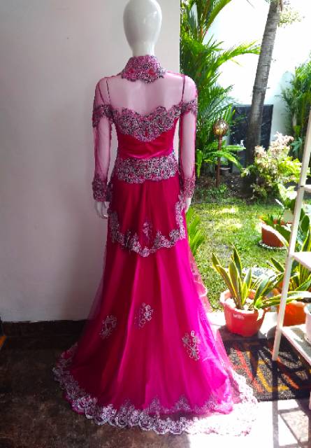 Kebaya bludru manten