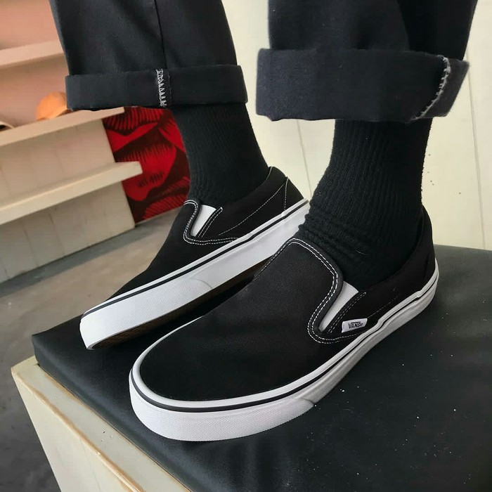 [COD] PREMIUM QUALITY! Sepatu Slip On Classic - Black, White, Full Black (IMPOR VIETNAM)