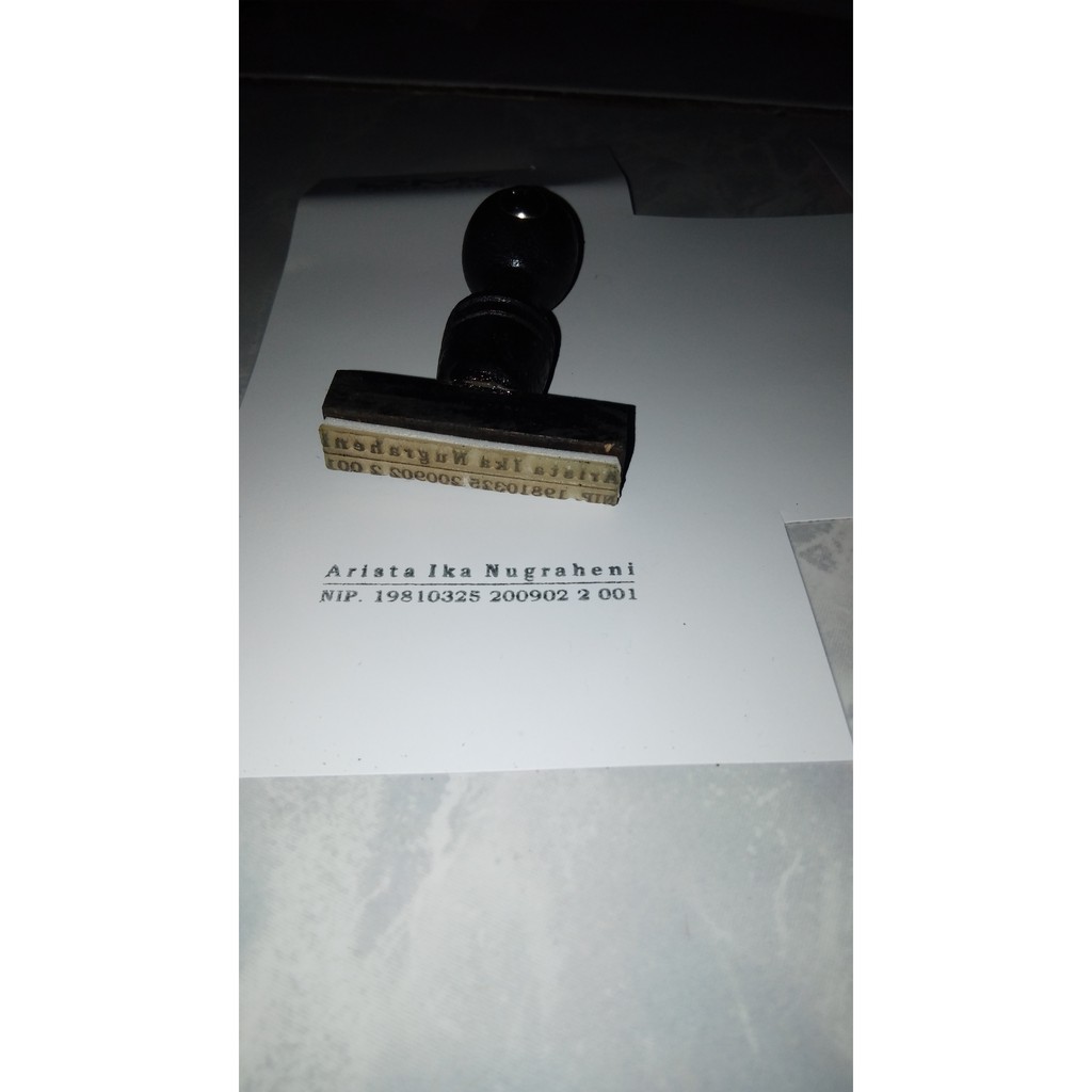

STEMPEL NAMA KAYU UKURAN 5X1 CM BERISI NAMA NIP ATAU YANG LAIN