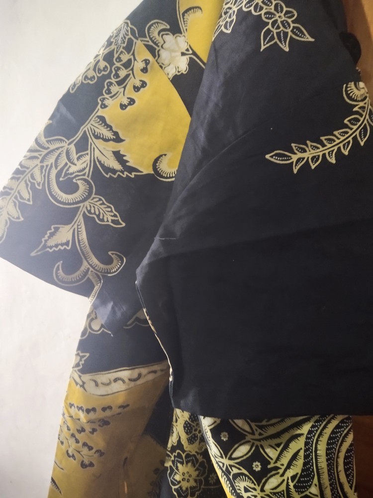 Proboseto Kuning Pendek Kemeja Batik Pria Full Furing Bahan Katun Cabut Primisima