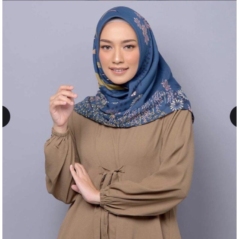New kami. kami idea/Yarra Print Scarf Nuvoile nebula jilbab segi empat / hijab murah