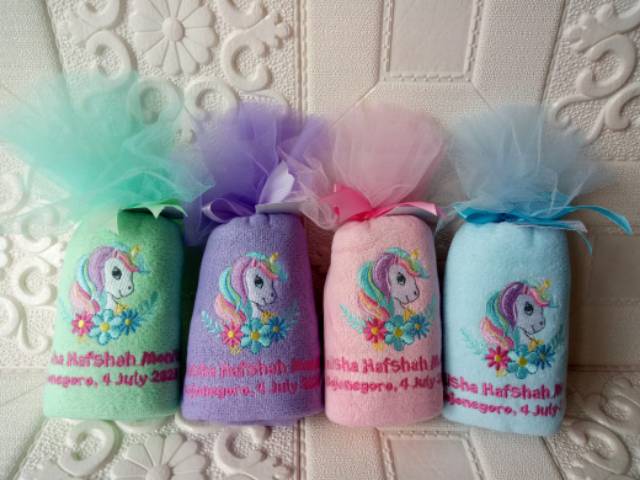 Souvenir Handuk Hampers