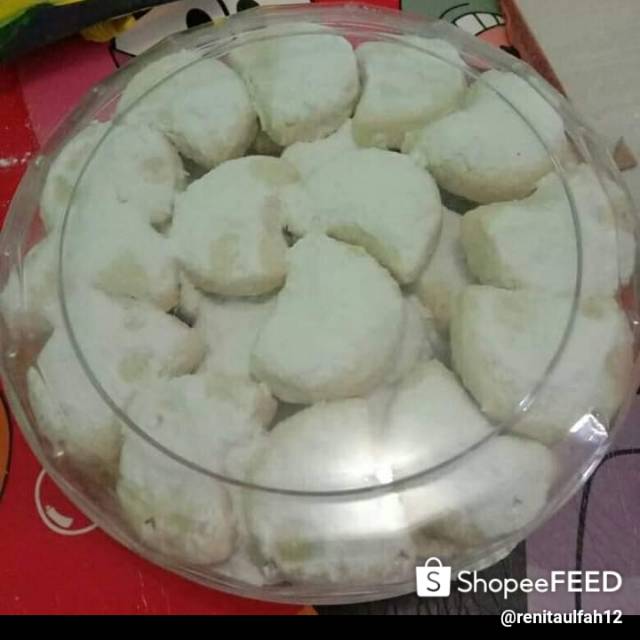 

Kue Salju / Putri Salju