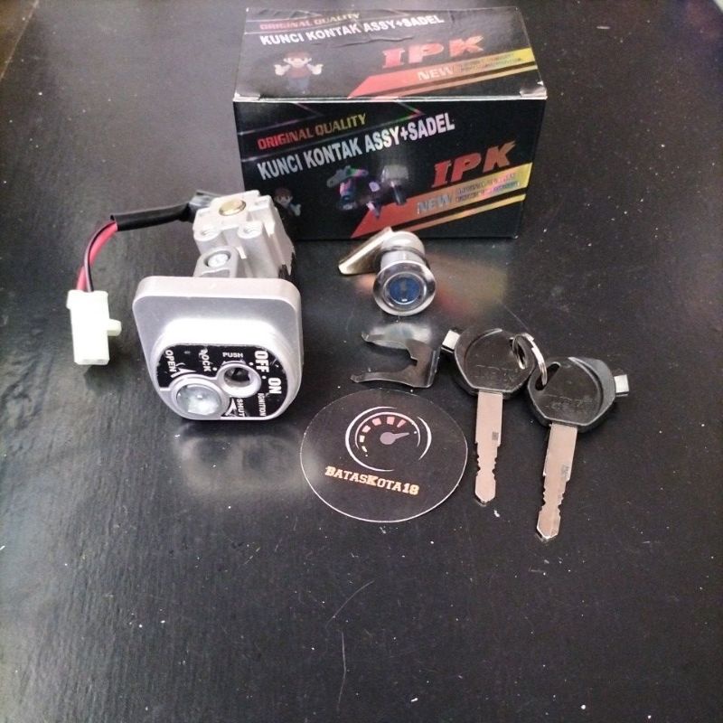 Kunci Kontak set plus jok Scoopy lama karburator komplit