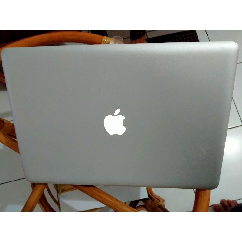 Apple MacBook pro 15 Inch mid 2012