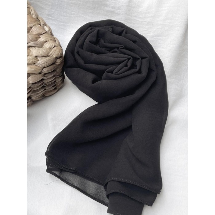 Jilbab Pashmina Oval Malaysia Ceruty Babydoll Hijab Curve Polos - Hitam