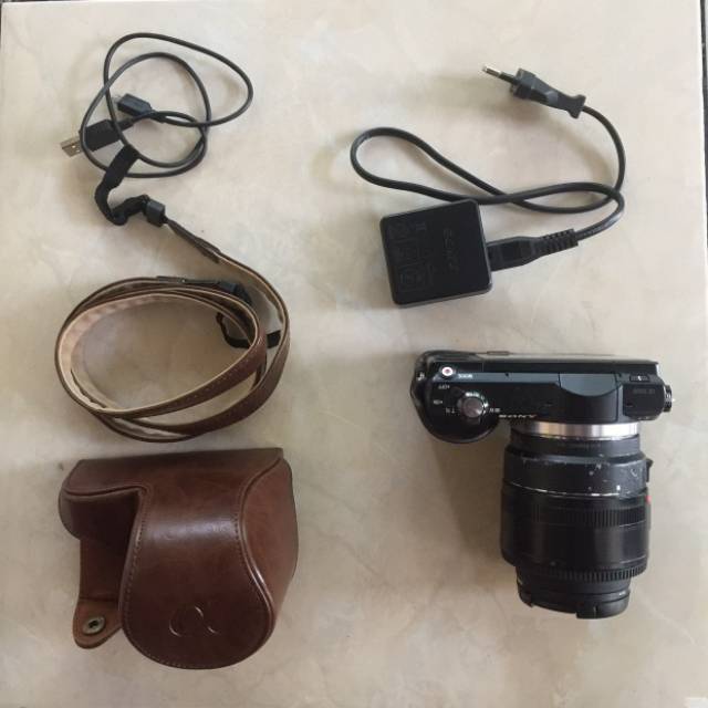 Sony a5000 body only + fix yongnuo