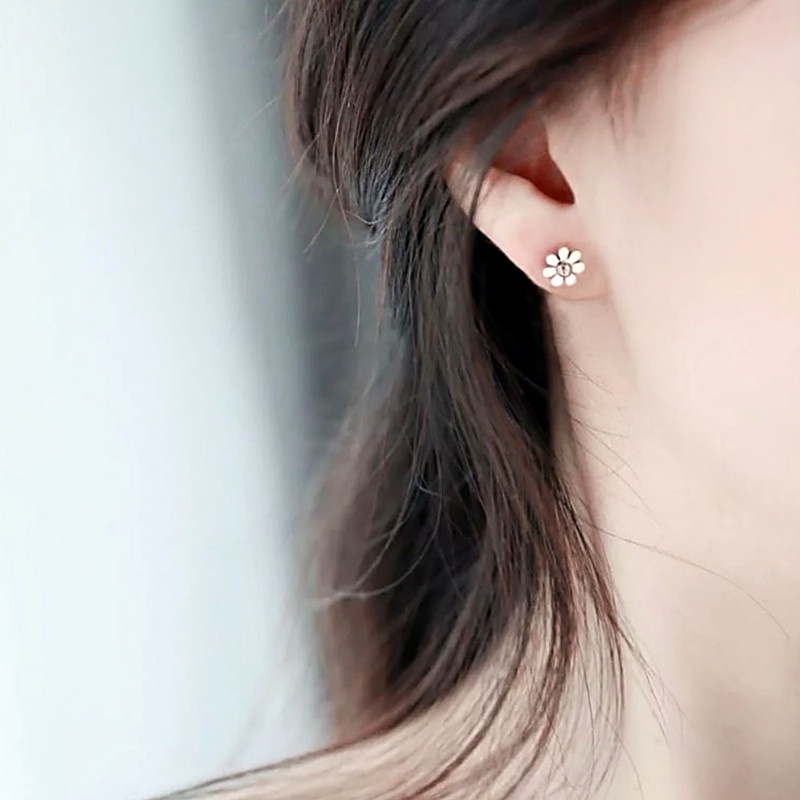 Anting Titanium Bunga Daisy Anting Tusuk Anti Karat Perhiasan Wanita Fahion Korea