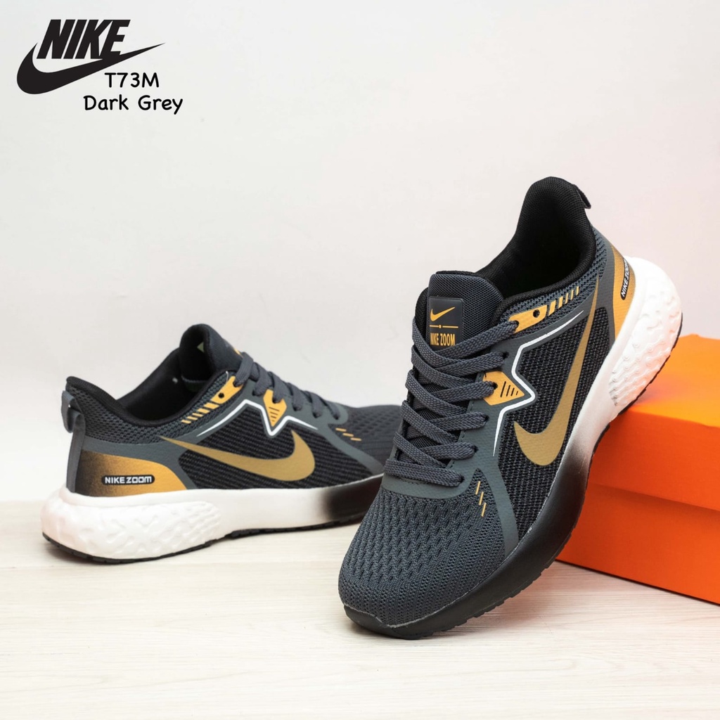 SEPATU COWOK NK  ZOOM X T73M