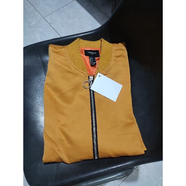 FOREVER 21 BOMBER JACKET