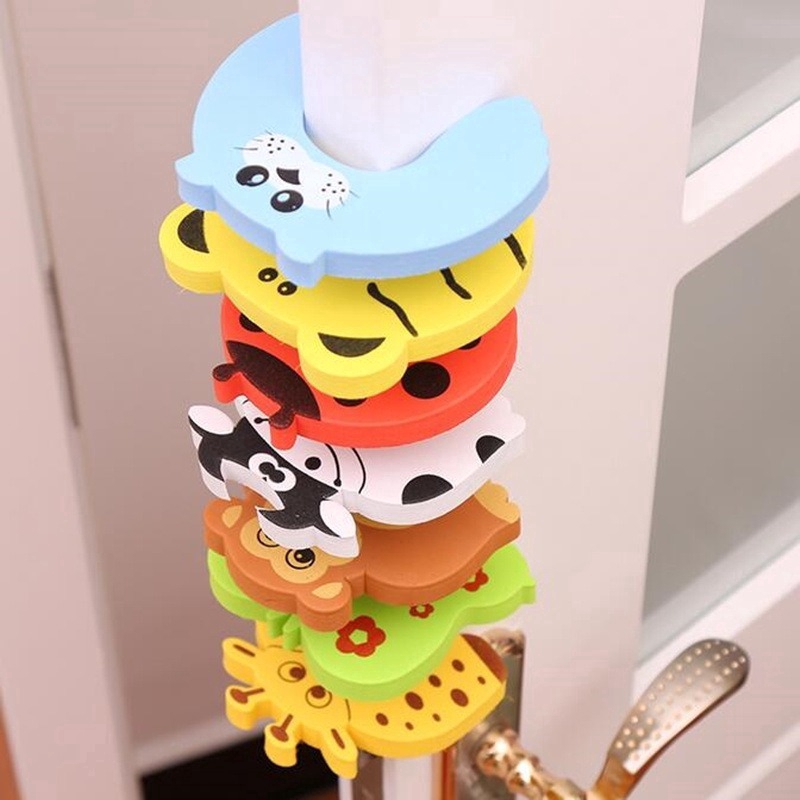 1Pcs Cartoon Child Safety Protection Card Lock / Cute Animal Security Card Door Stopper /  Child Finger Door Clamp Protector