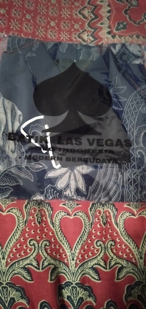 Kemeja Batik Pria Bahan Katun Premium Reguler Fit Prabu E012