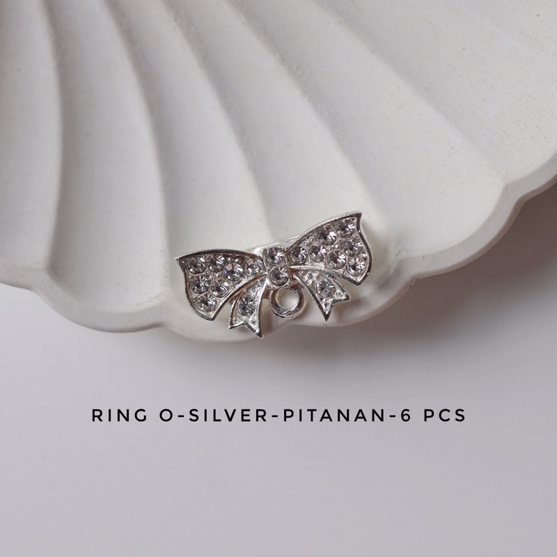 1 Lusin / 12 Pcs Bros Dagu Ring O Lusinan Part 3 Bros Dagu Warna Silver Bros Mini Bros Kecil Bros Jilbab Bros Hijab Bros Daily Bros Simple Bros Lucu Bros Imut Bros Cewek Bros Pin Bros Tuspin Bros Pin Brooch Korean Style Bros Bahan Bros Juntai Bahan Bros-O-SILVR-PITANAN-6PCS