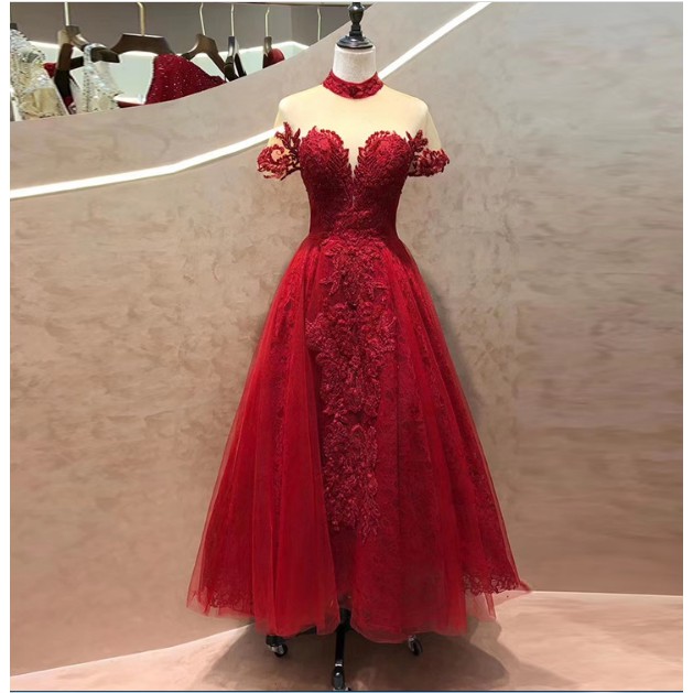 gaun pengantin mini merah marun