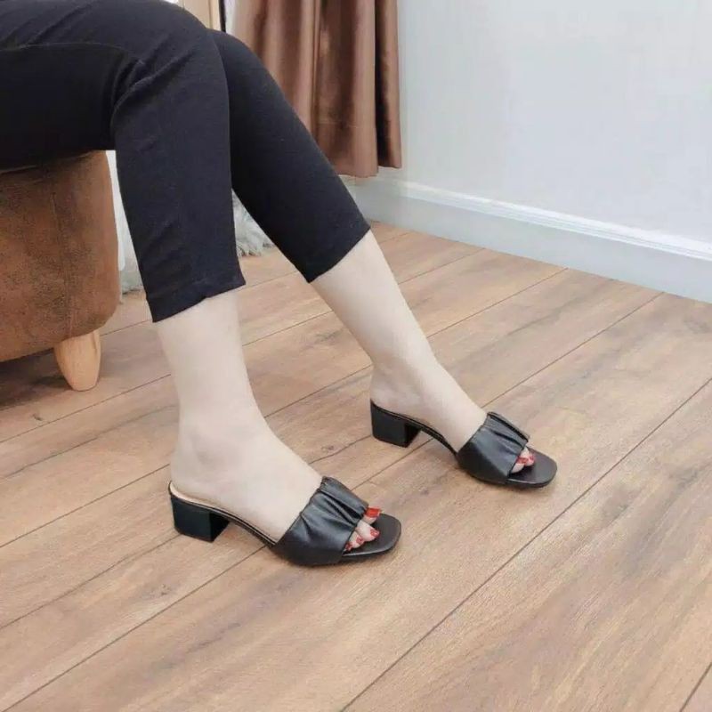 HELS HAK TAHU sandal wanita hak 5cm kerut